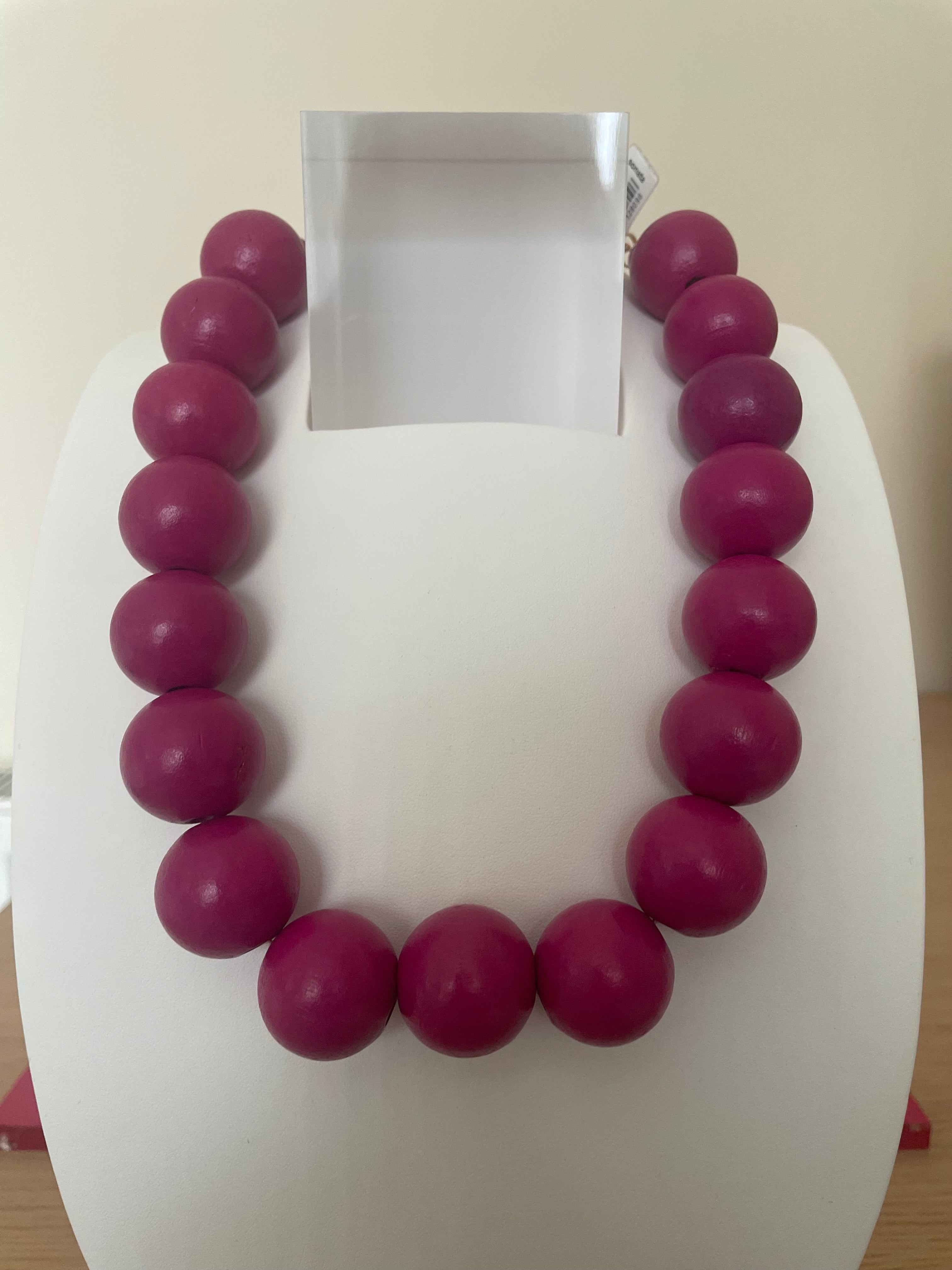 Fuchsia large bead necklace