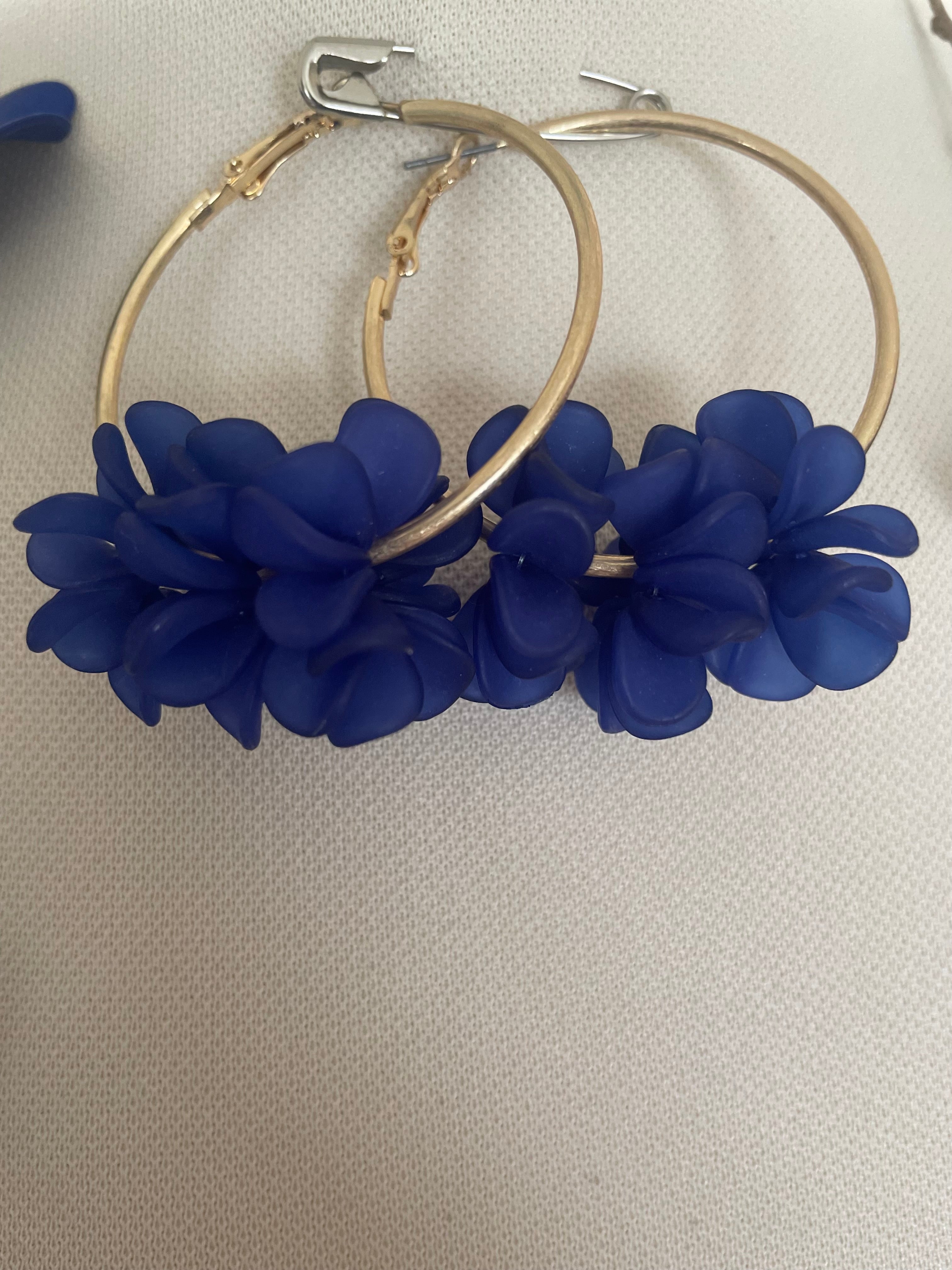 Leaf Hoop earrings electric blue